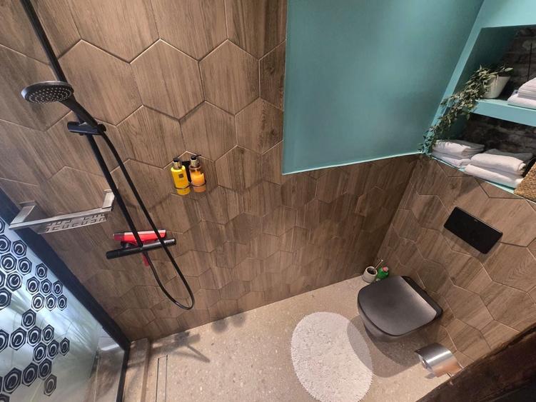Apartament cu 3 camere decomandat în Ultracentral