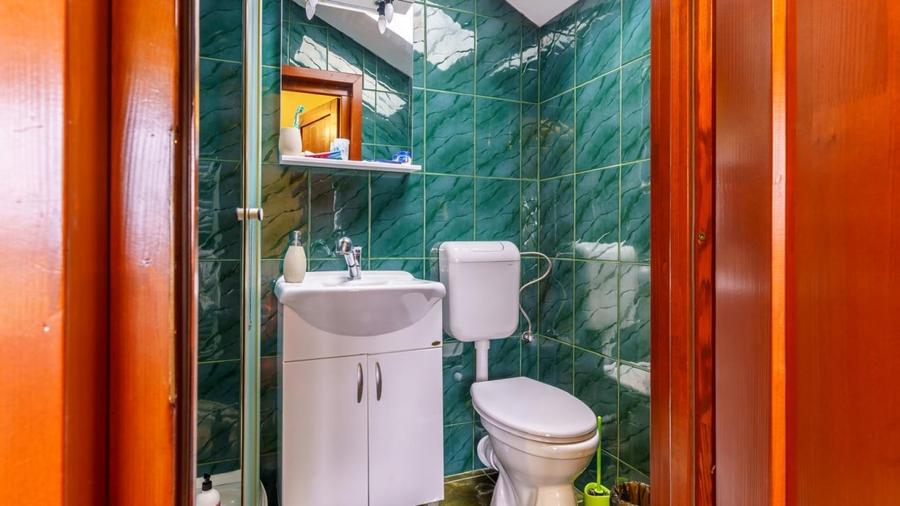 Casă individuală cu 5 camere cu Canalizare în Someșeni