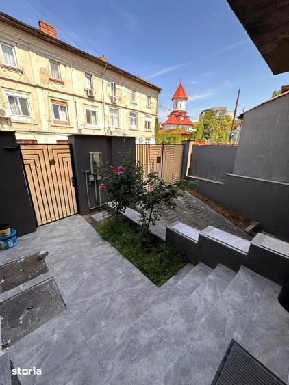 Casă cu 6 camere cu Piscina în Libertății