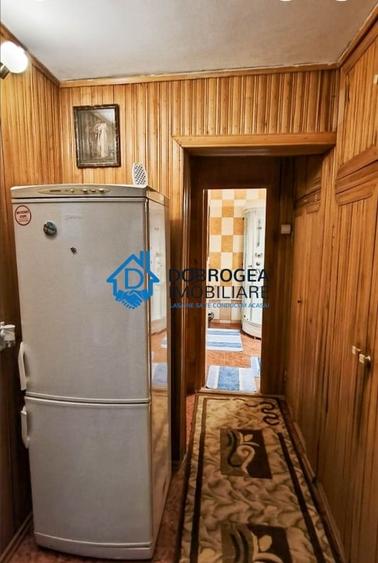 Apartament cu 2 camere decomandat, mobilat în Spitalului