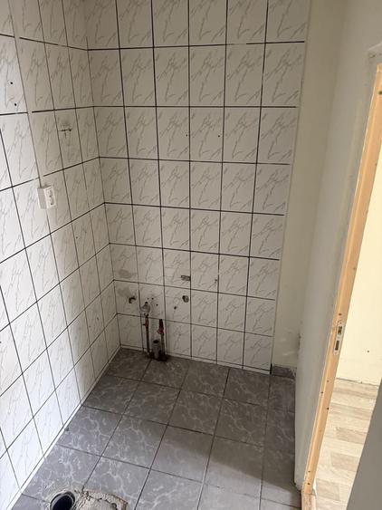 Spațiu comercial, de 18 mp, în Plopilor