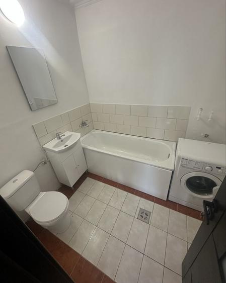 Casă cu 4 camere în Centura