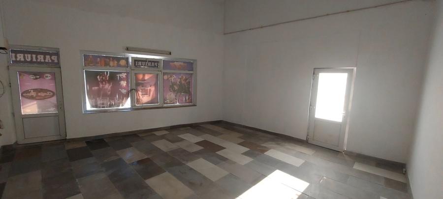 Spațiu comercial, în Central