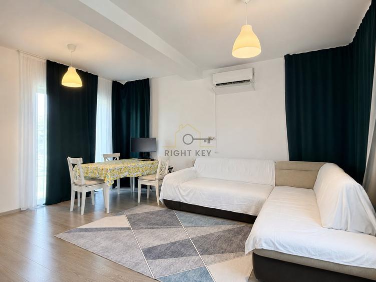 Duplex cu 6 camere cu Canalizare în Domnești