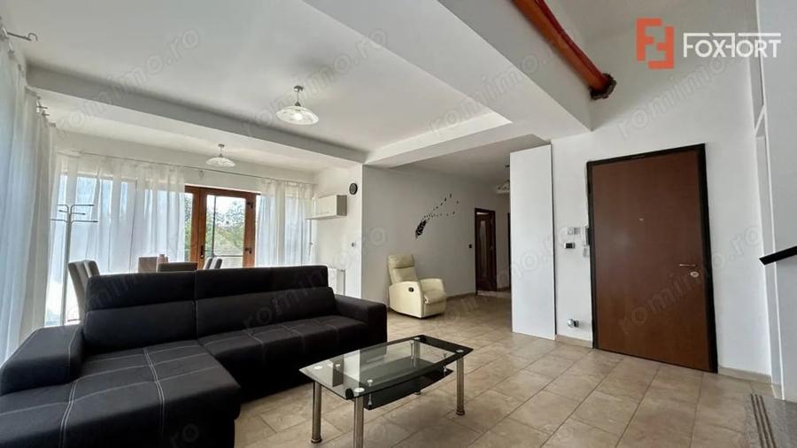 Apartament cu 3 camere semidecomandat, mobilat în Ghiroda