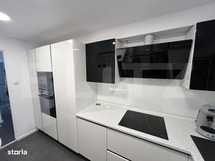 Apartament 3 camere, decomandat, parcare, zona UMF - 2