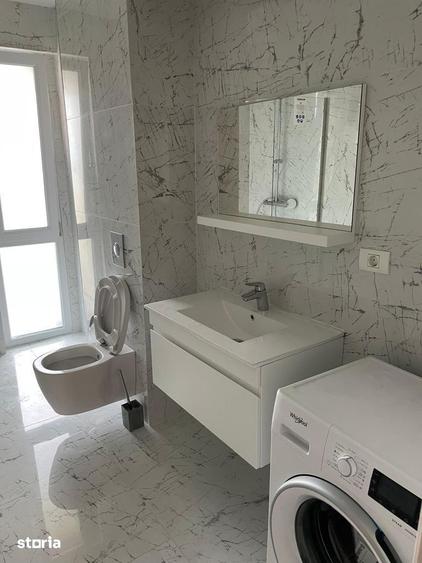 Apartament cu 4 camere decomandat, mobilat în Băneasa