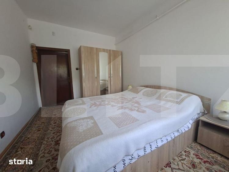 Casă cu 8 camere cu Teren 4500 Mp în Vâlcele