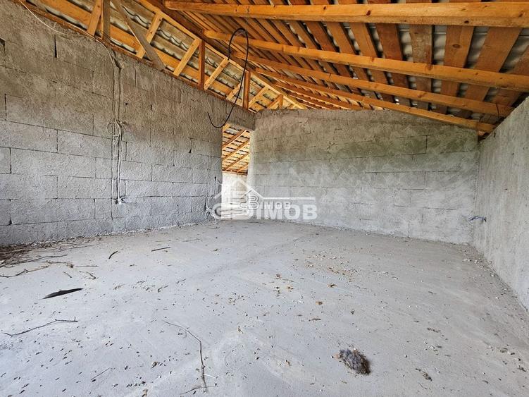 Casă de vânzare în Lazuri – aproape de lacuri, aproape de liniște, de - 7