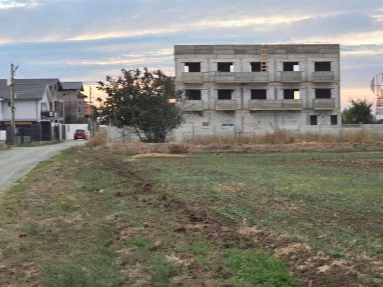 Teren de 10600 mp, în Tuzla