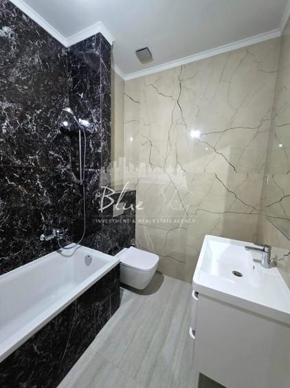 Apartament cu 3 camere decomandat în Faleza Nord