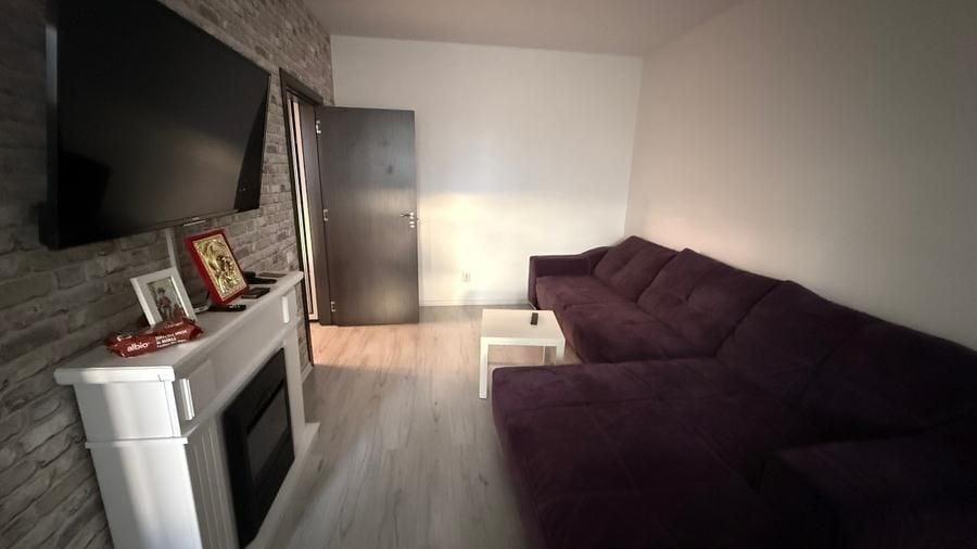 Apartament cu 2 camere decomandat în Central — fotografia 3