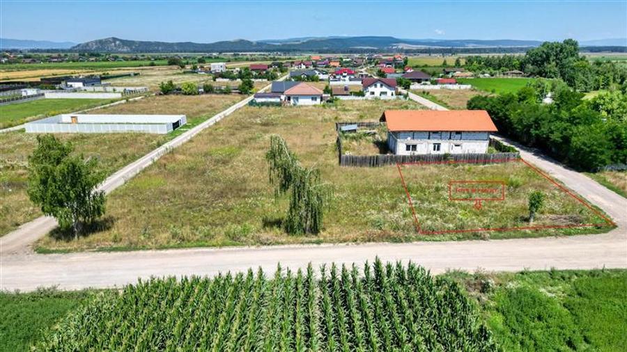 Teren Construcții intravilan de 400 mp, în Hărman