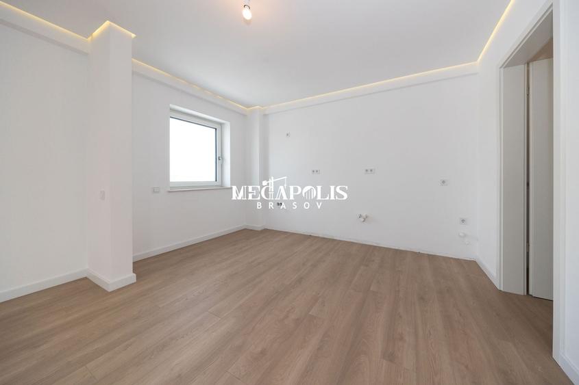 Penthouse cu 5 camere decomandat în Astra