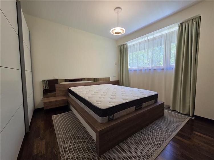 Apartament cu 2 camere semidecomandat, mobilat în Drumul Poienii