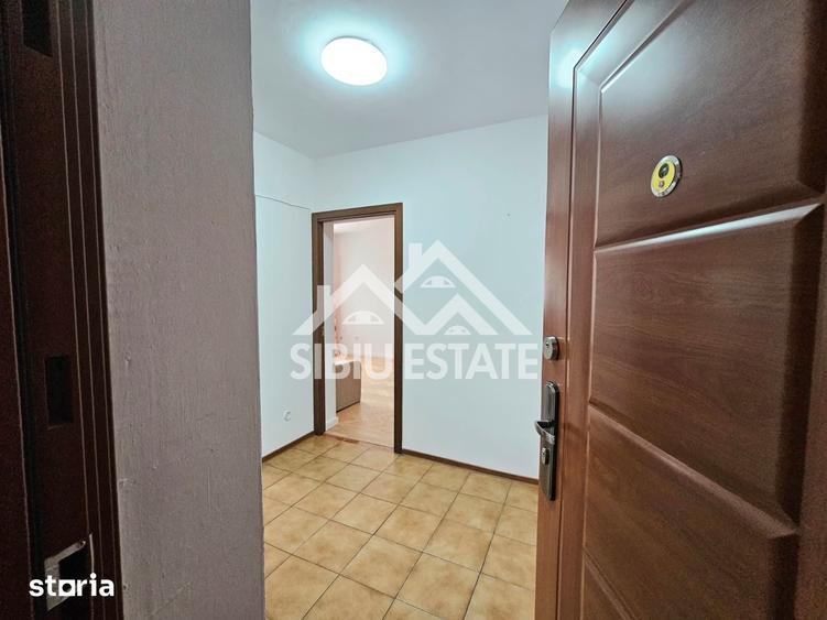 Apartament cu 2 camere decomandat în Valea Aurie