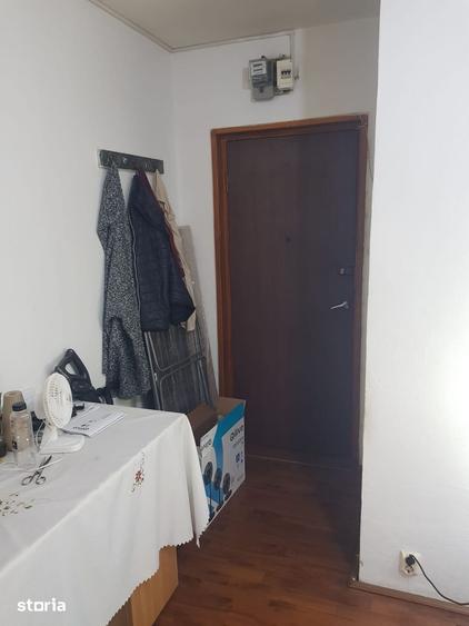 Garsonieră în Titan