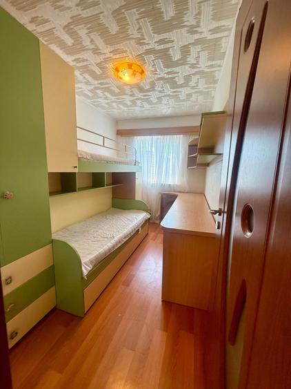 Apartament cu 3 camere decomandat, mobilat în Canta