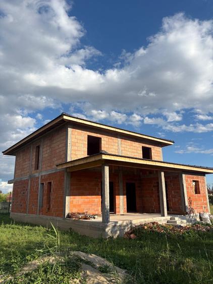 Casă cu 4 camere în Șag