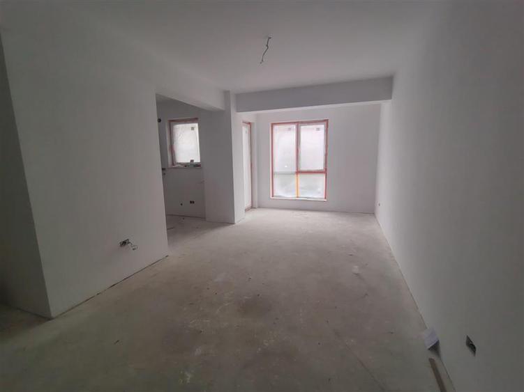 Apartament cu 2 camere decomandat în Obcini