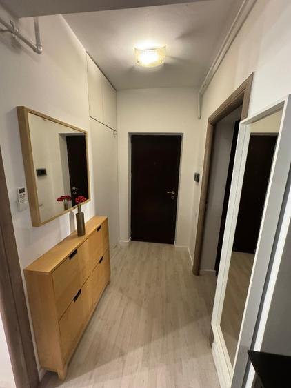 Apartament cu 2 camere decomandat în Roșu