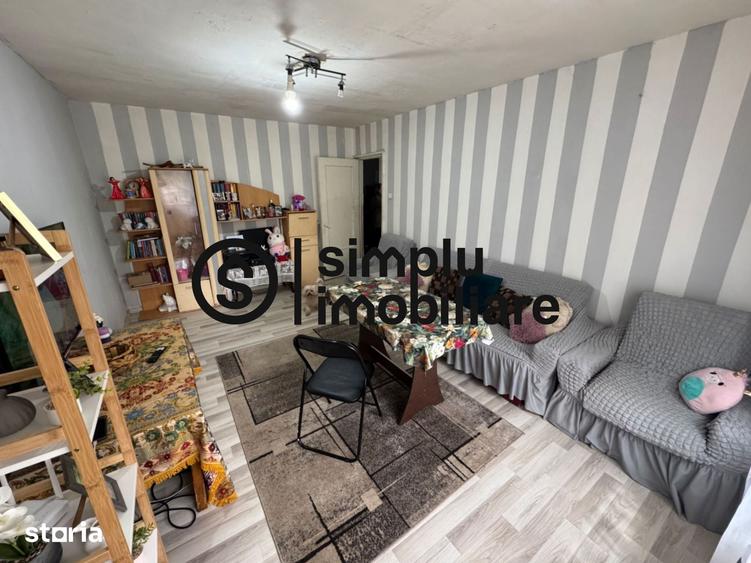 Apartament cu 2 camere decomandat în 1 Mai