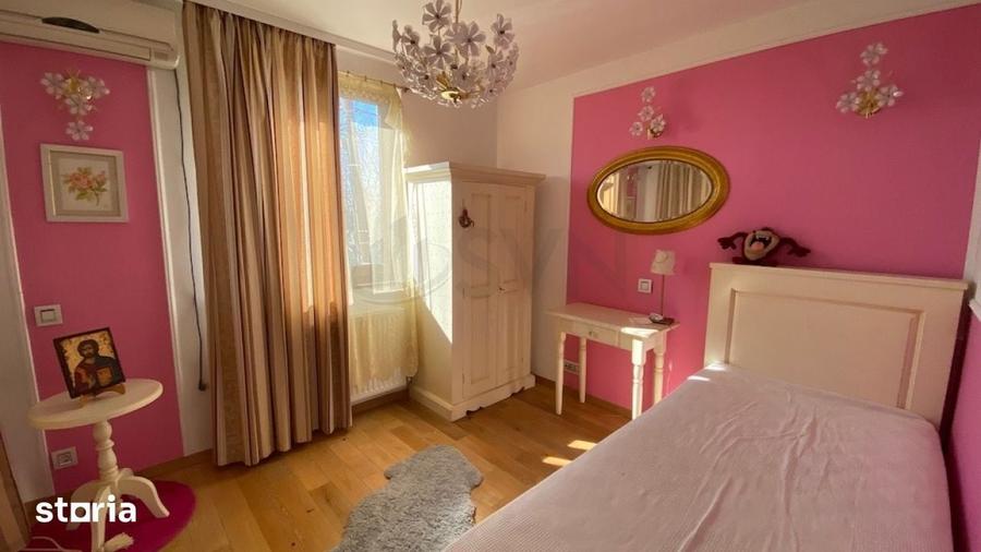 Casă cu 5 camere cu Teren 273 Mp în Butimanu