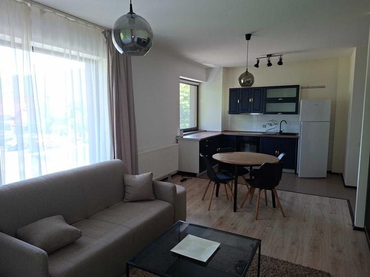 Apartament cu 2 camere decomandat în Exterior Vest