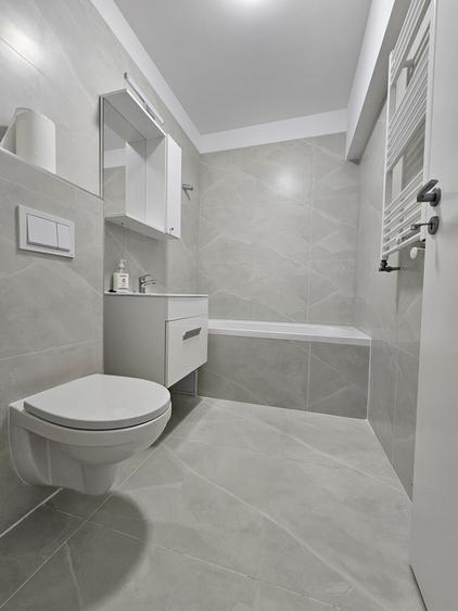 Apartament cu 2 camere semidecomandat în Apărătorii Patriei — fotografia 3