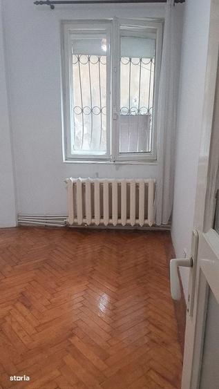 Apartament cu 3 camere în Universitate
