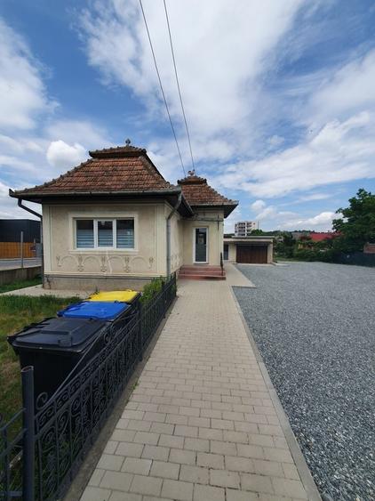Casă cu 4 camere în Central