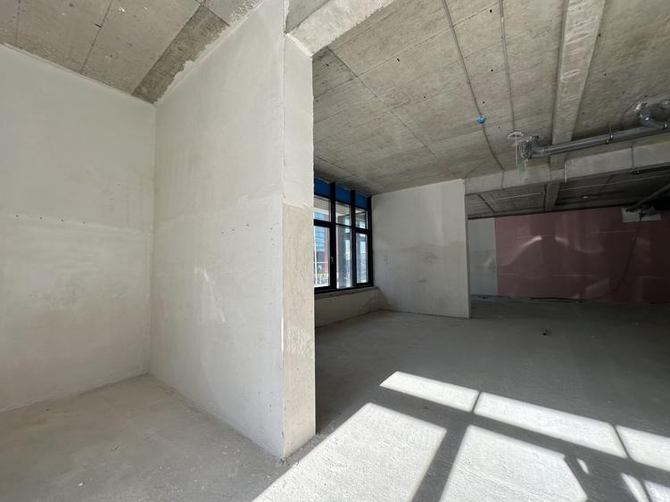Spațiu comercial, de 272 mp, în Pipera