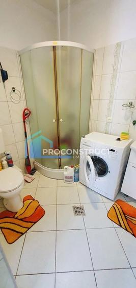 Casă individuală cu 3 camere cu Canalizare în Lipovei
