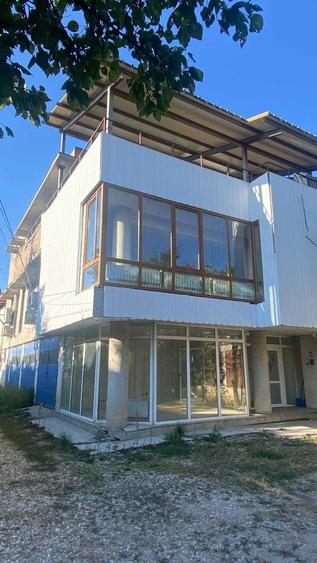 Spațiu comercial, de 625 mp, în Central