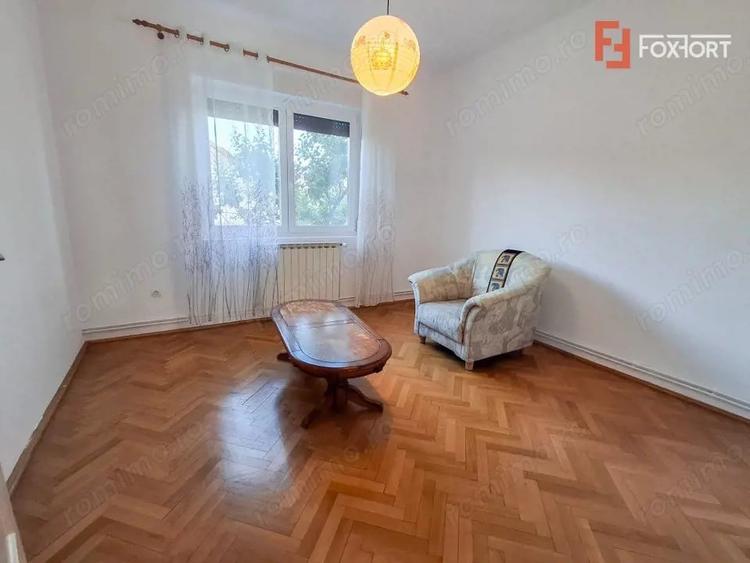 Apartament cu 3 camere decomandat, mobilat în Crișan