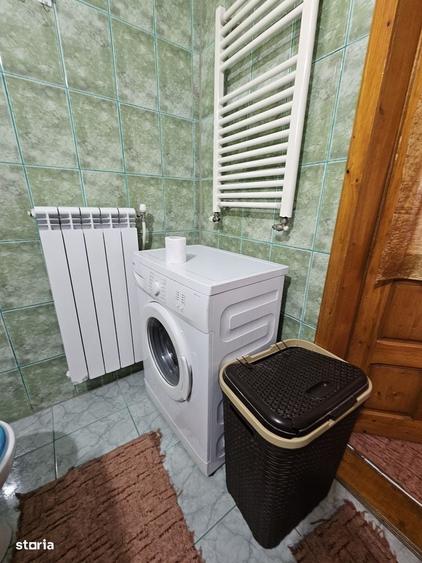 Apartament cu 3 camere decomandat în Universității