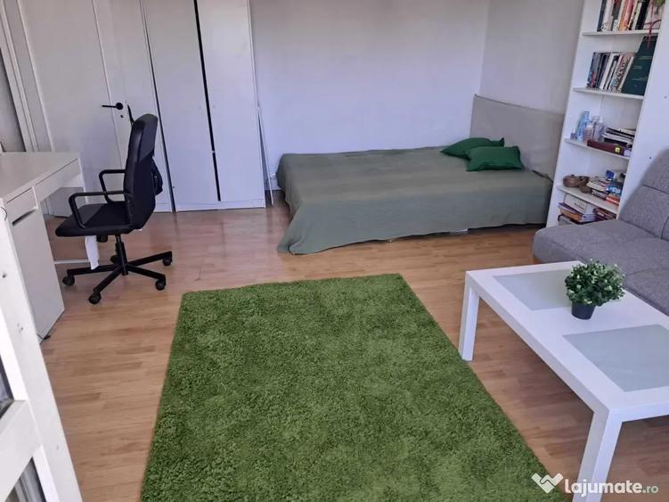 Garsonieră decomandată în Brâncoveanu