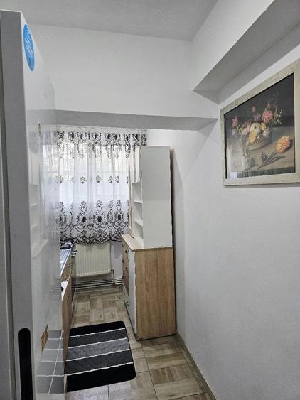Apartament cu 2 camere semidecomandat în George Bacovia