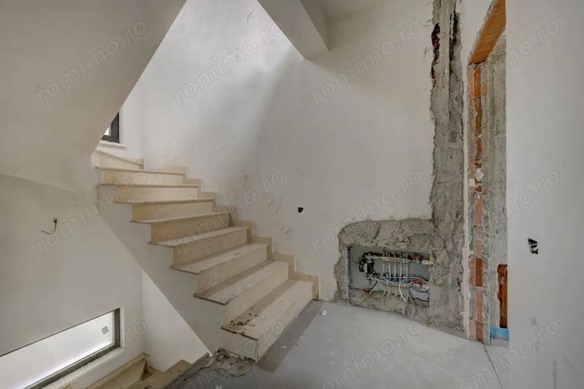 Apartament cu 4 camere în Central