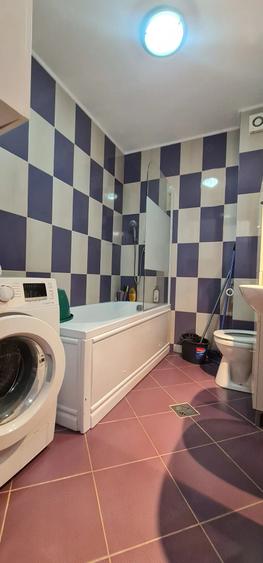 Apartament cu 3 camere decomandat, mobilat în Hipodrom 4