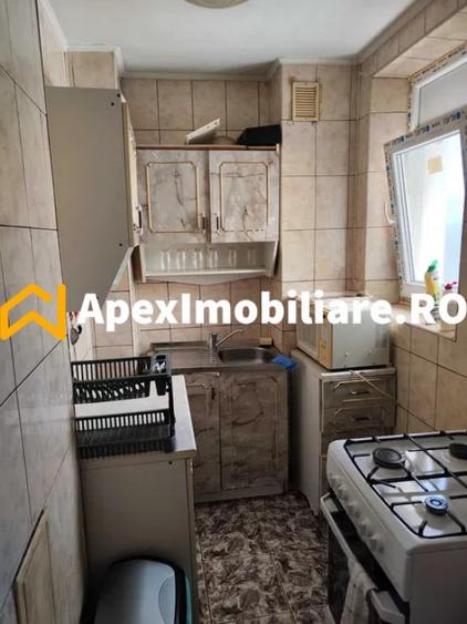 Apartament cu 2 camere decomandat în Berceni