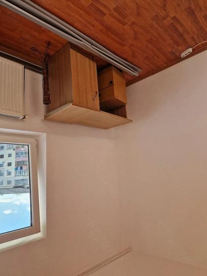 Apartament cu 3 camere decomandat în Micro 12