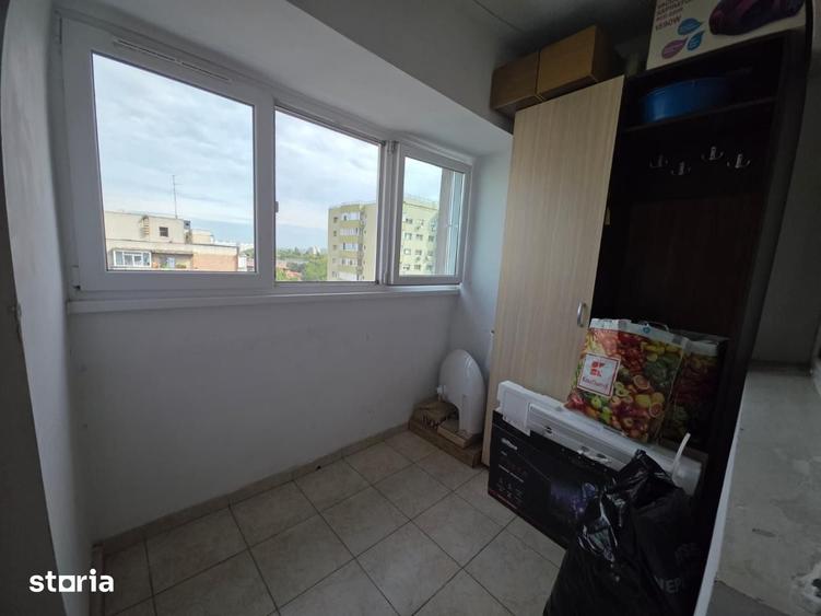 Apartament cu 3 camere decomandat în Militari
