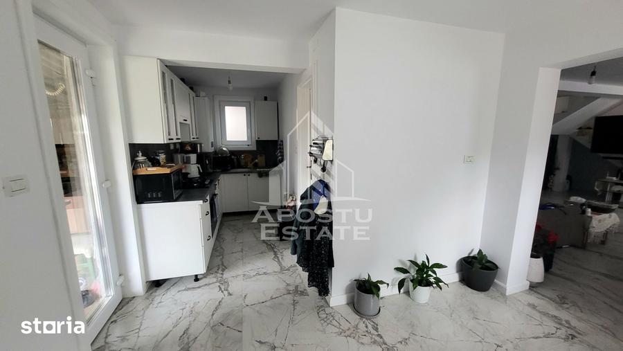 Casă cu 5 camere cu Teren 898 Mp în Șag