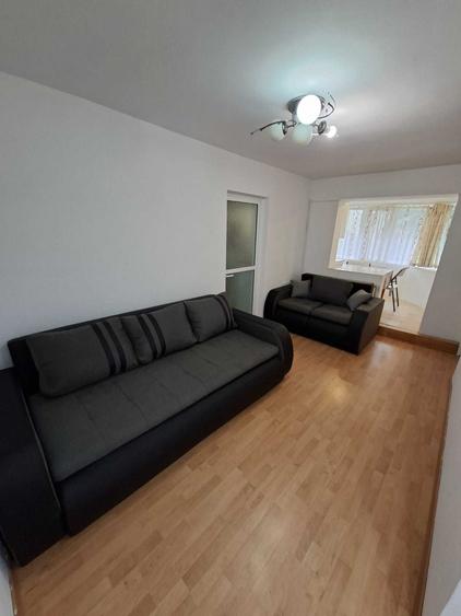 Apartament cu 3 camere nedecomandat în Central