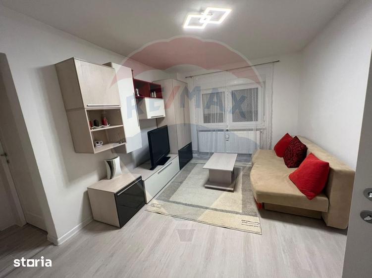 Apartament cu 2 camere, mobilat în Romanilor