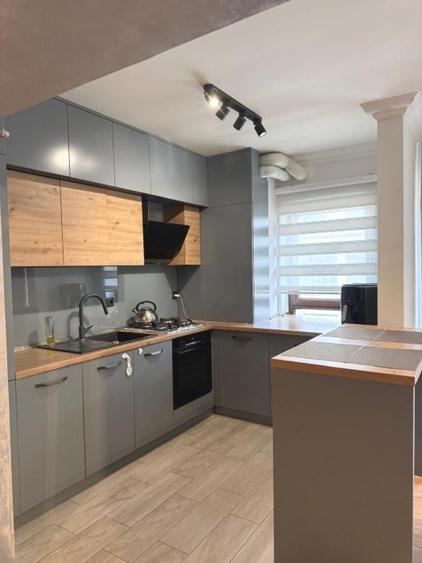Apartament cu 4 camere decomandat, mobilat în Drumul Taberei