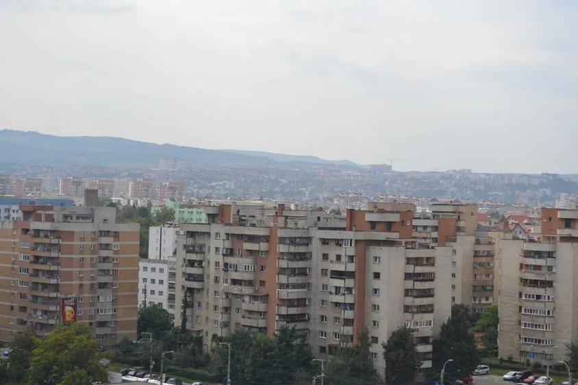 Apartament cu 2 camere decomandat, mobilat în Mărăști