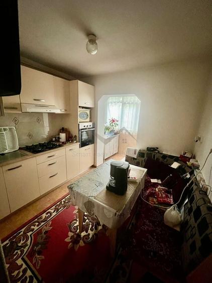 Apartament cu 3 camere decomandat în Frumoasa