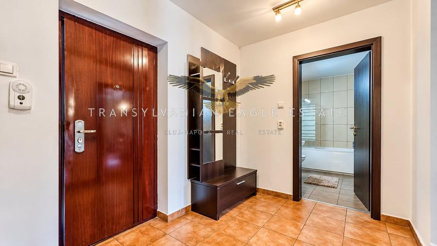 Apartament cu 2 camere decomandat, mobilat în Central